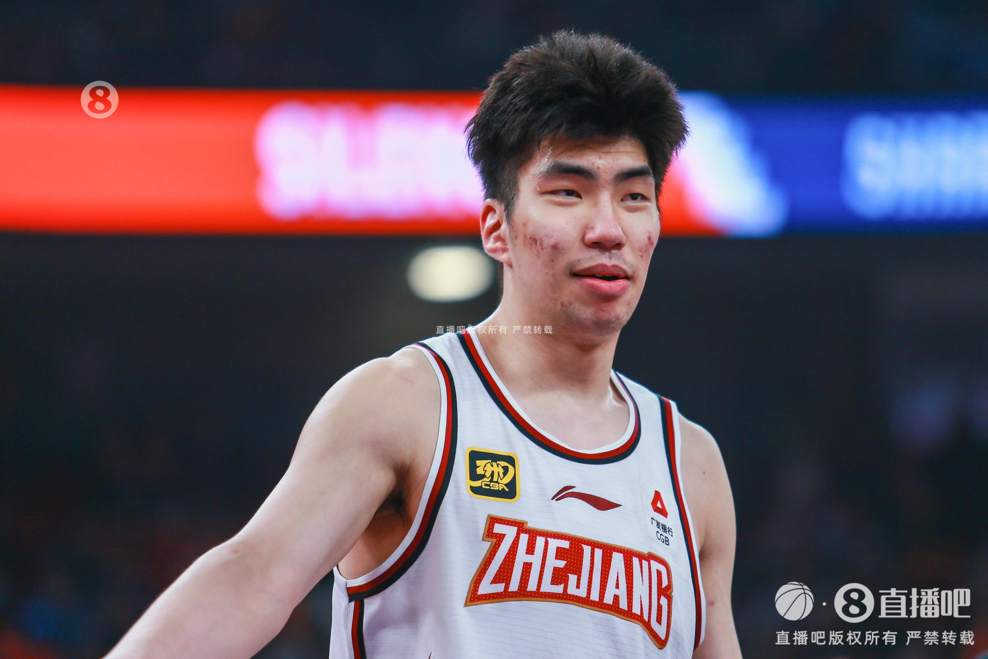 效率極高！余嘉豪8中8貢獻(xiàn)20分7板 罰球5中4